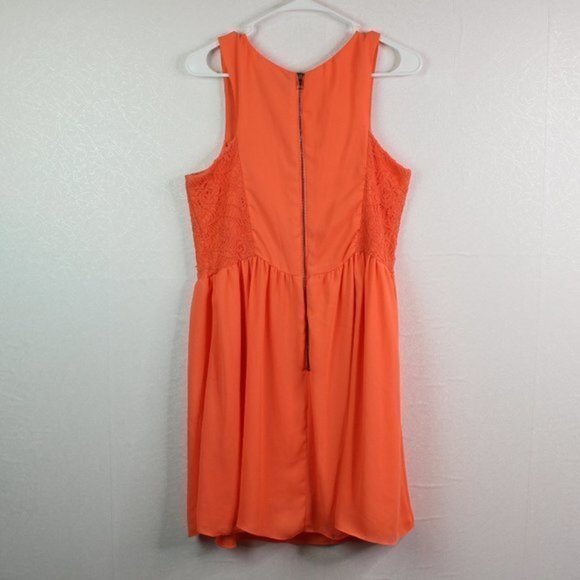 My Michelle Coral Embroidered / Crochet Dr… - Picture 9 of 11